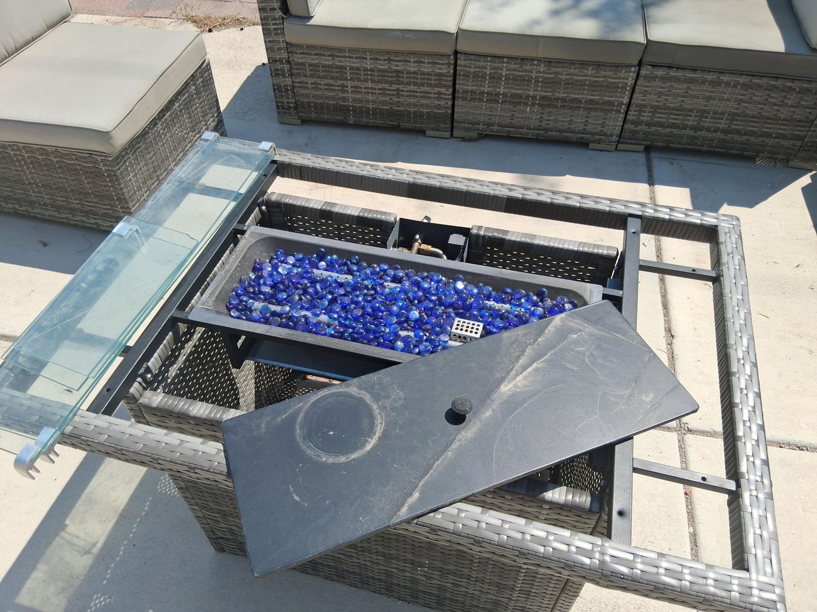 Main image 3