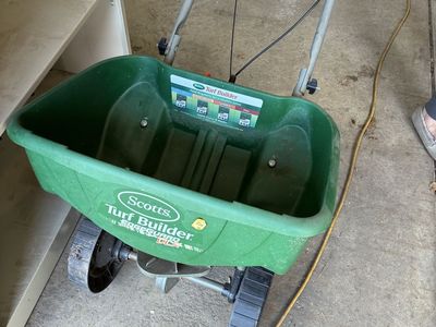 Scott’s seed spreader