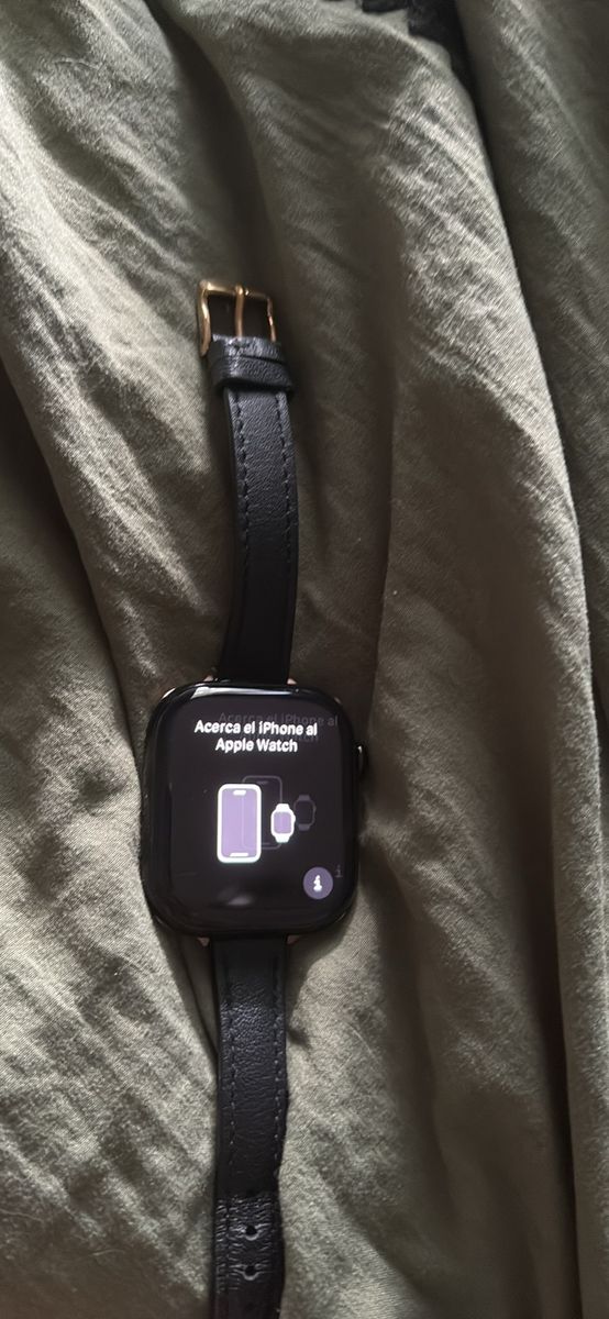 Apple Watch Series 10 46mm GPS + Cellular (Unlocked) – BUNDLE
