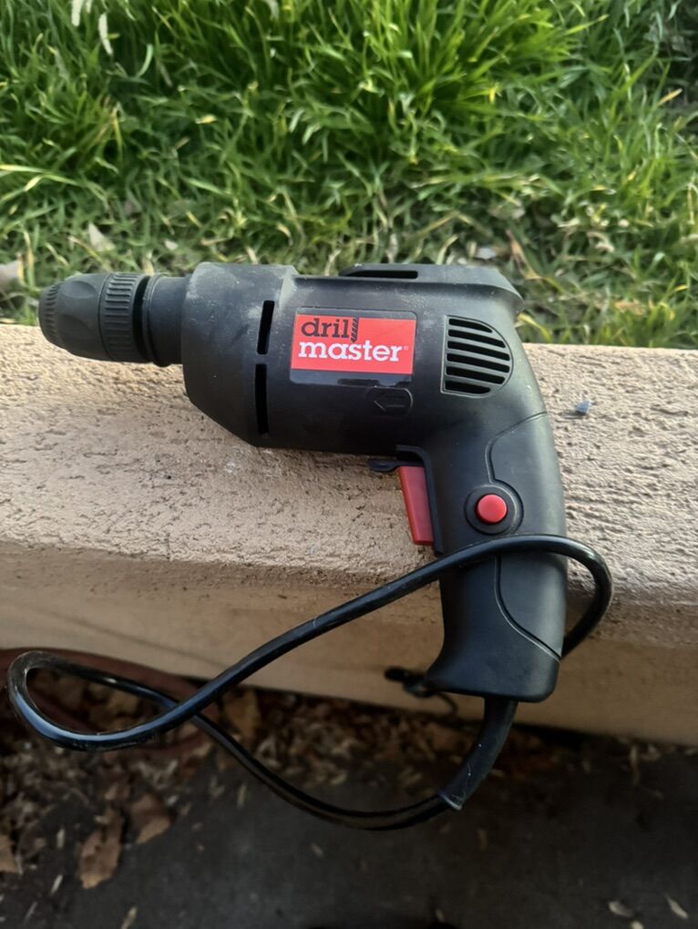 Drill Master Black Amp3/8 In Variable Speed Revers