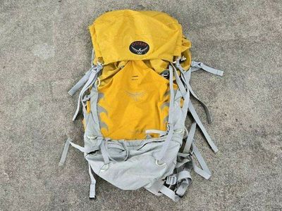 Osprey Talon 44 Multi-Day Hiking Camping 44 Liters Backpack Size M/L