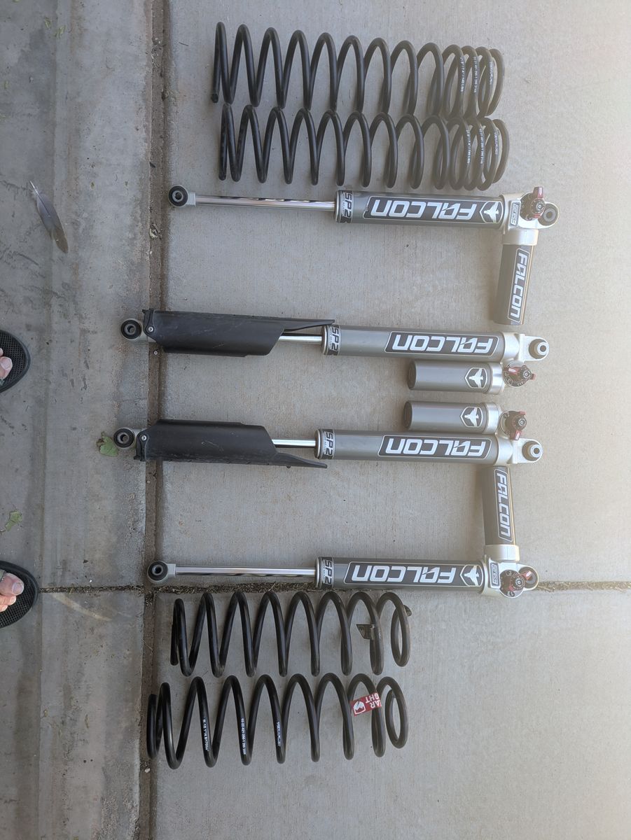 Falcon SP2 Series 3 shocks, Teraflex springs