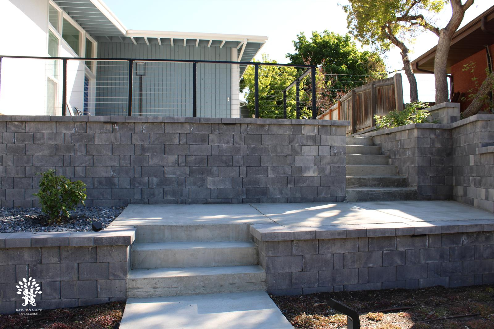 Main image 3