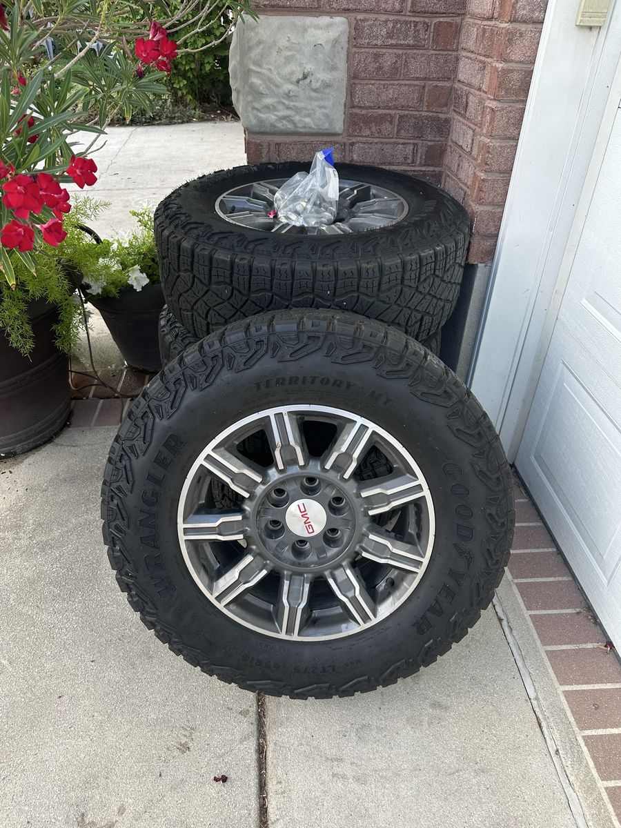 Goodyear Wrangler Territory MT All-Terrain Tires and GMC factory 18x9.5J Wheels - Set of 4, Great Tread. TPMS.