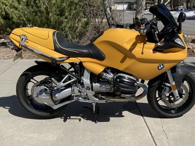 BMW R100S motorcycle