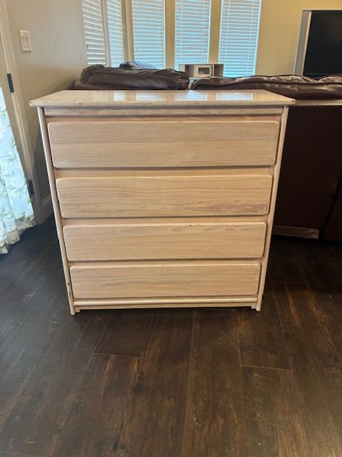 Kindercraft Dresser
