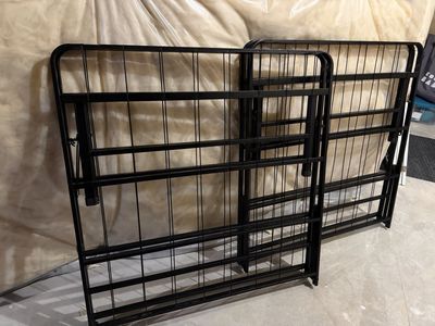 King size Black Metal Folding Bed Frame