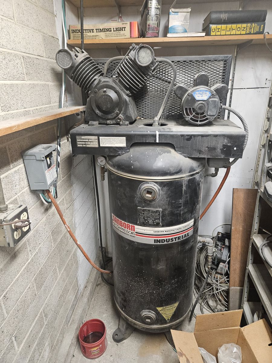 Home air compressor