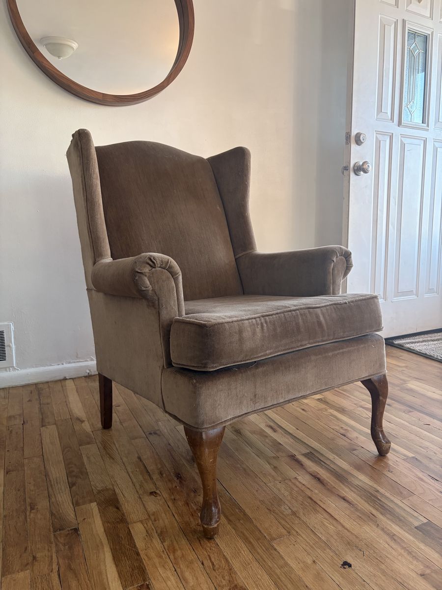 classic vintage wingback chair $100