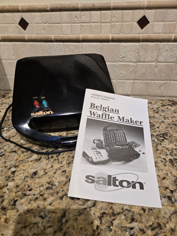 Salton WM1301 Belgian Waffle Maker - Black, Non-Stick Plates, with Manual