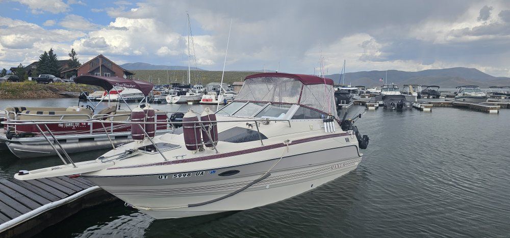 1991 Maxum 2300SCR
