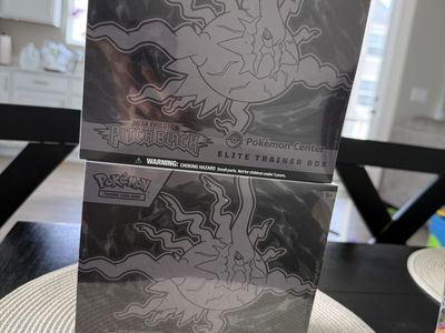 Pitch Black Pokemon Center Etb