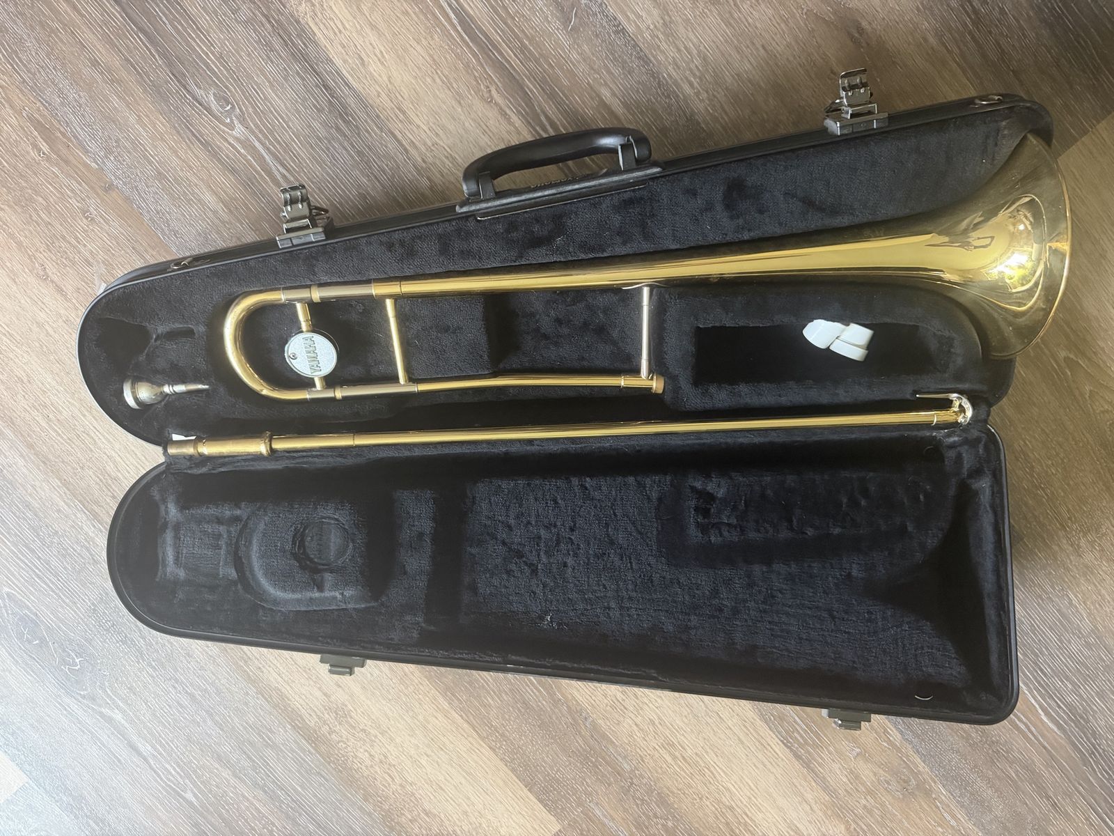 Yamaha Student Tenor Trombone with Hard Case & Mouthpiece