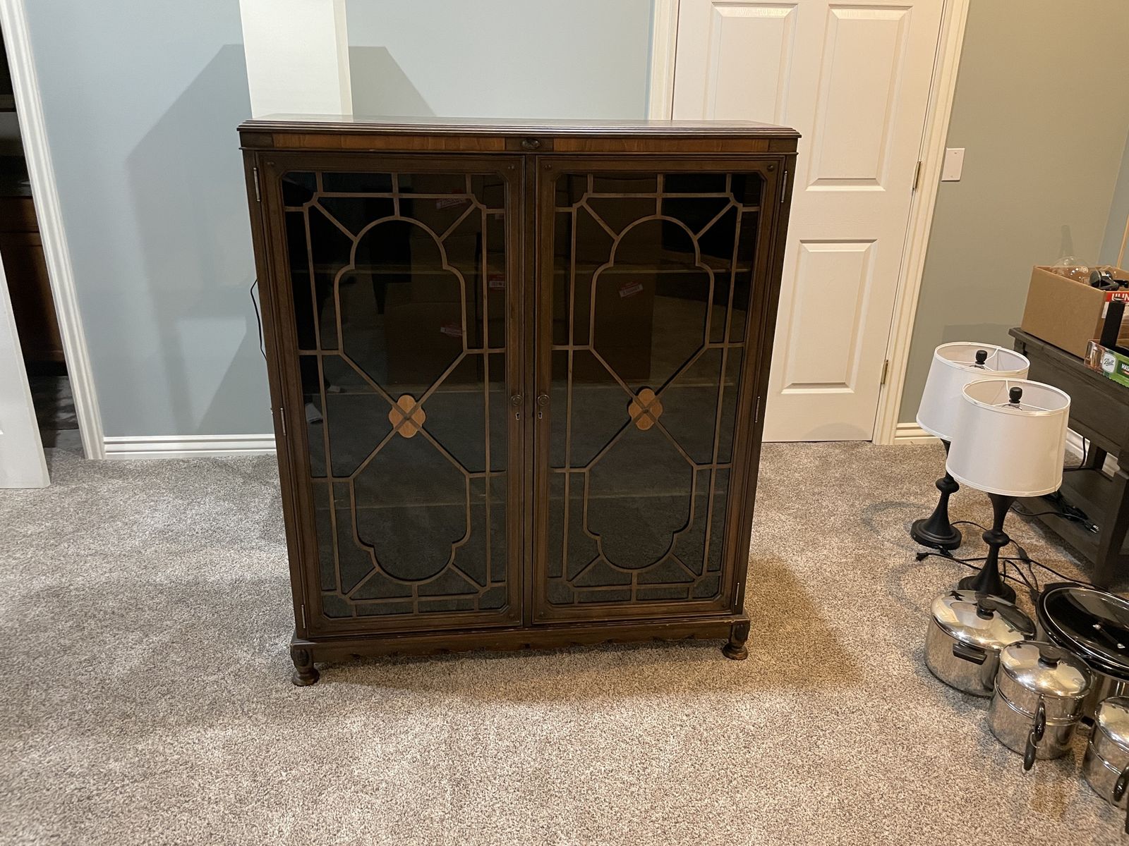 Main image 4