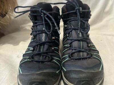 Salomon X-Ultra Women’s 7.5 Navy Hiking Boots