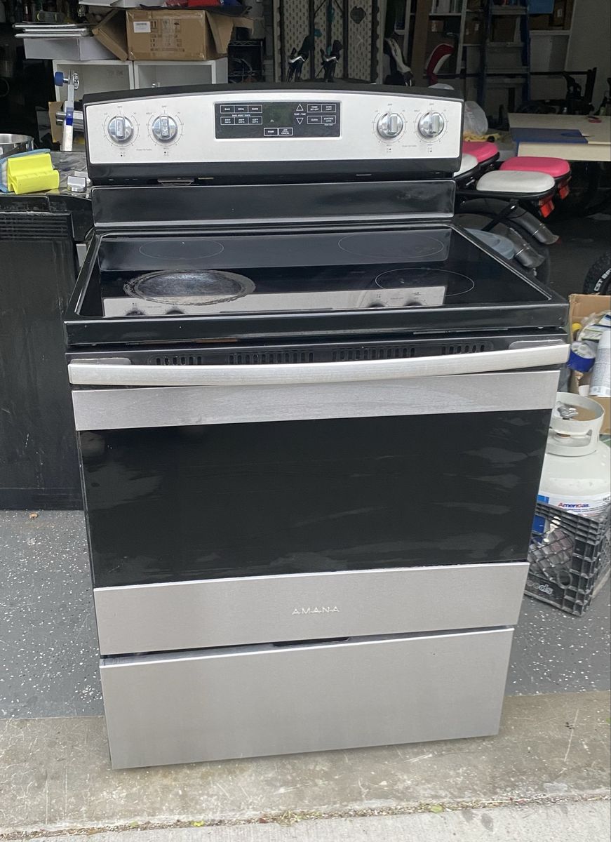 AMANA STAINLESS STEEL ELECTRIC OVEN