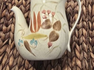 Red Wing Pottery Random Harvest Tea Pit With Lid