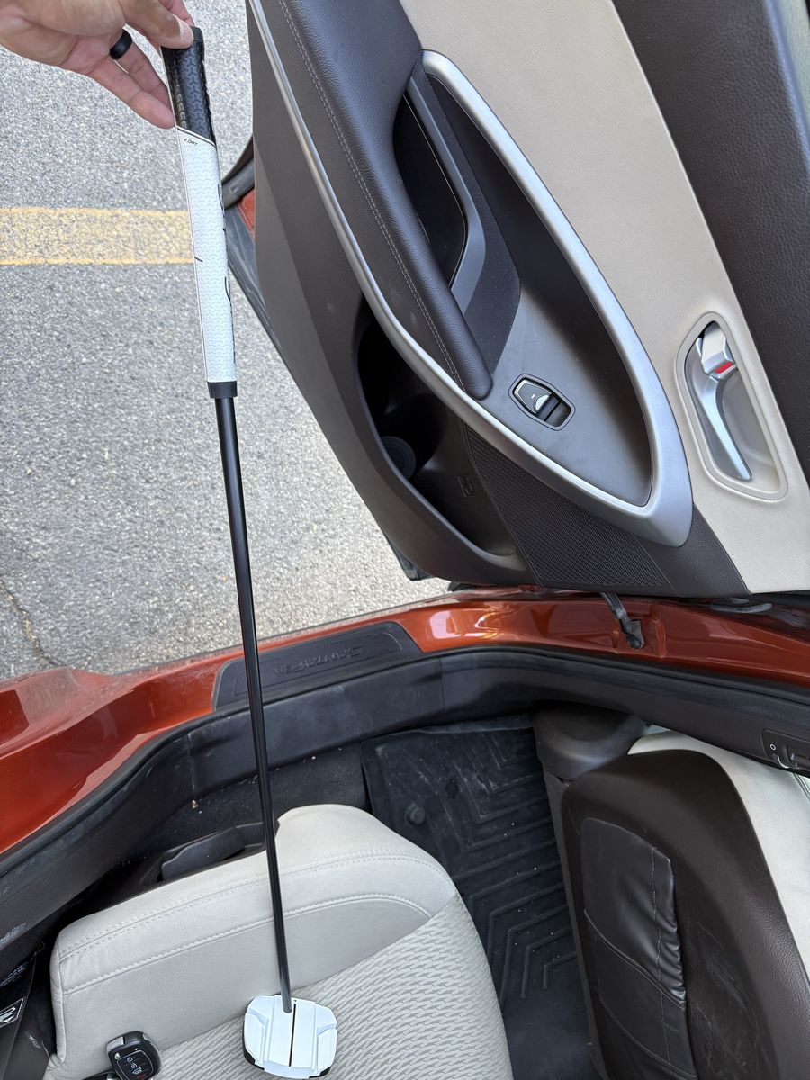 Main image 3