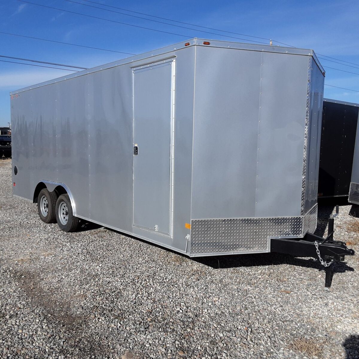 2026 WELLS CARGO 8.5X20 DELUXE ENCLOSED TRAILER  2