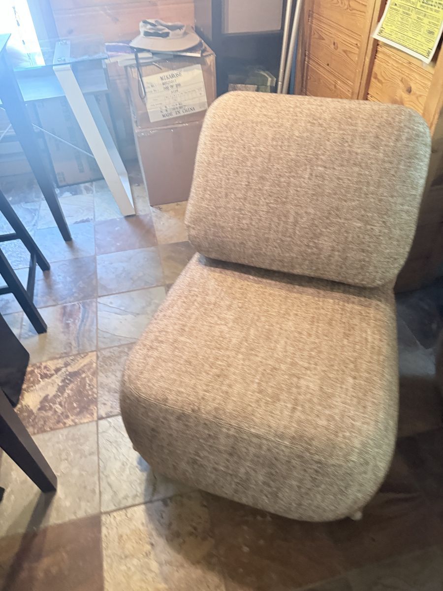 Set of 3 Verellen Upholstered Accent Chairs – Modern Lounge Style