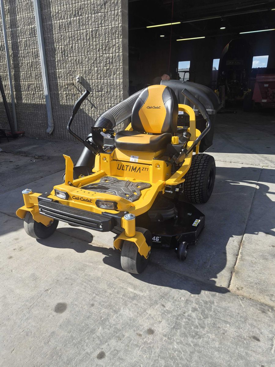 Cub Cadet ZT1 46" with Double Bagger