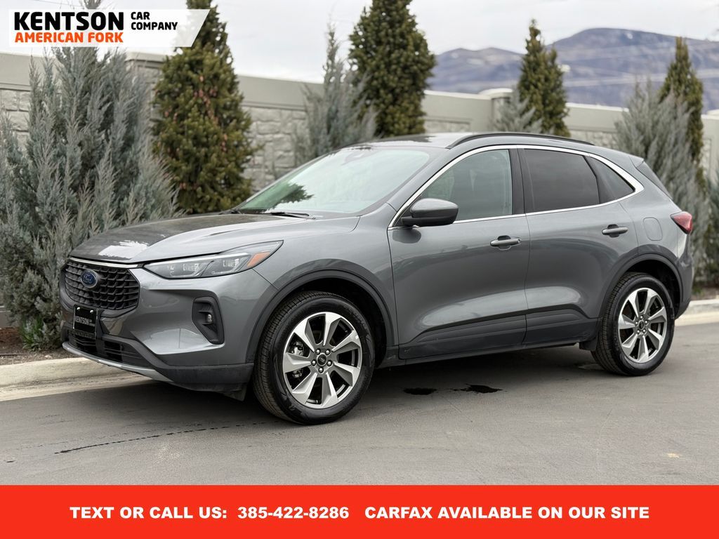 2025 FORD ESCAPE Platinum