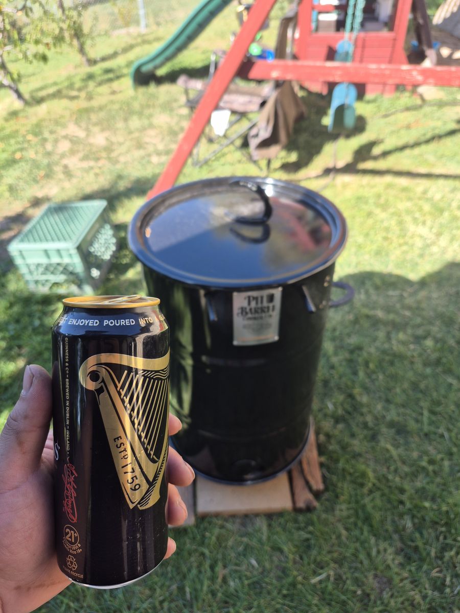 Pit barrel cooker / smoker