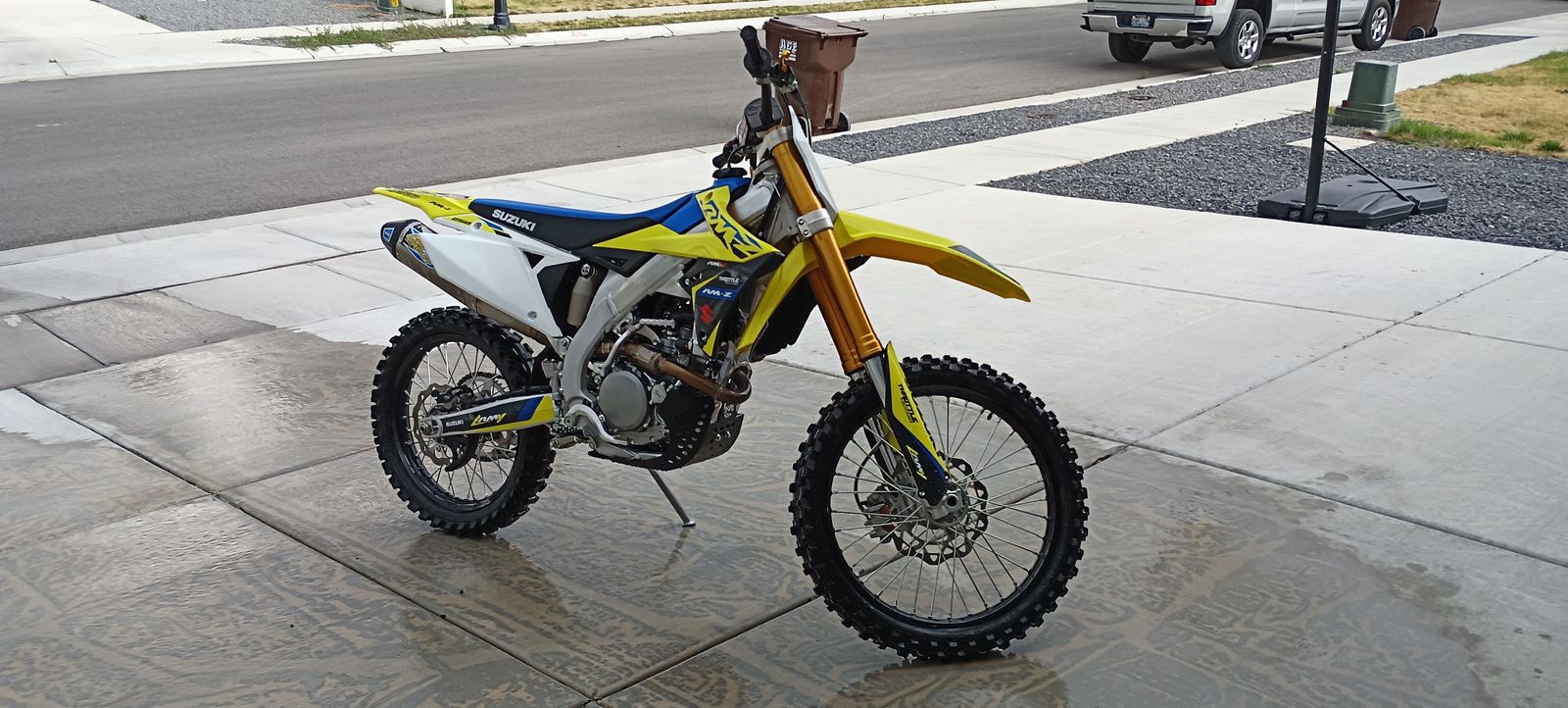 2025 Suzuki RMZ 250