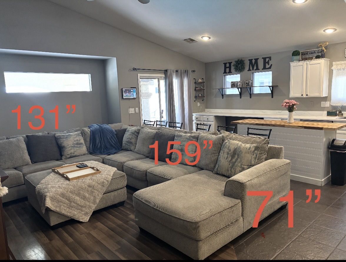 Ashley Signature Sectional (Pewter) w/ottoman