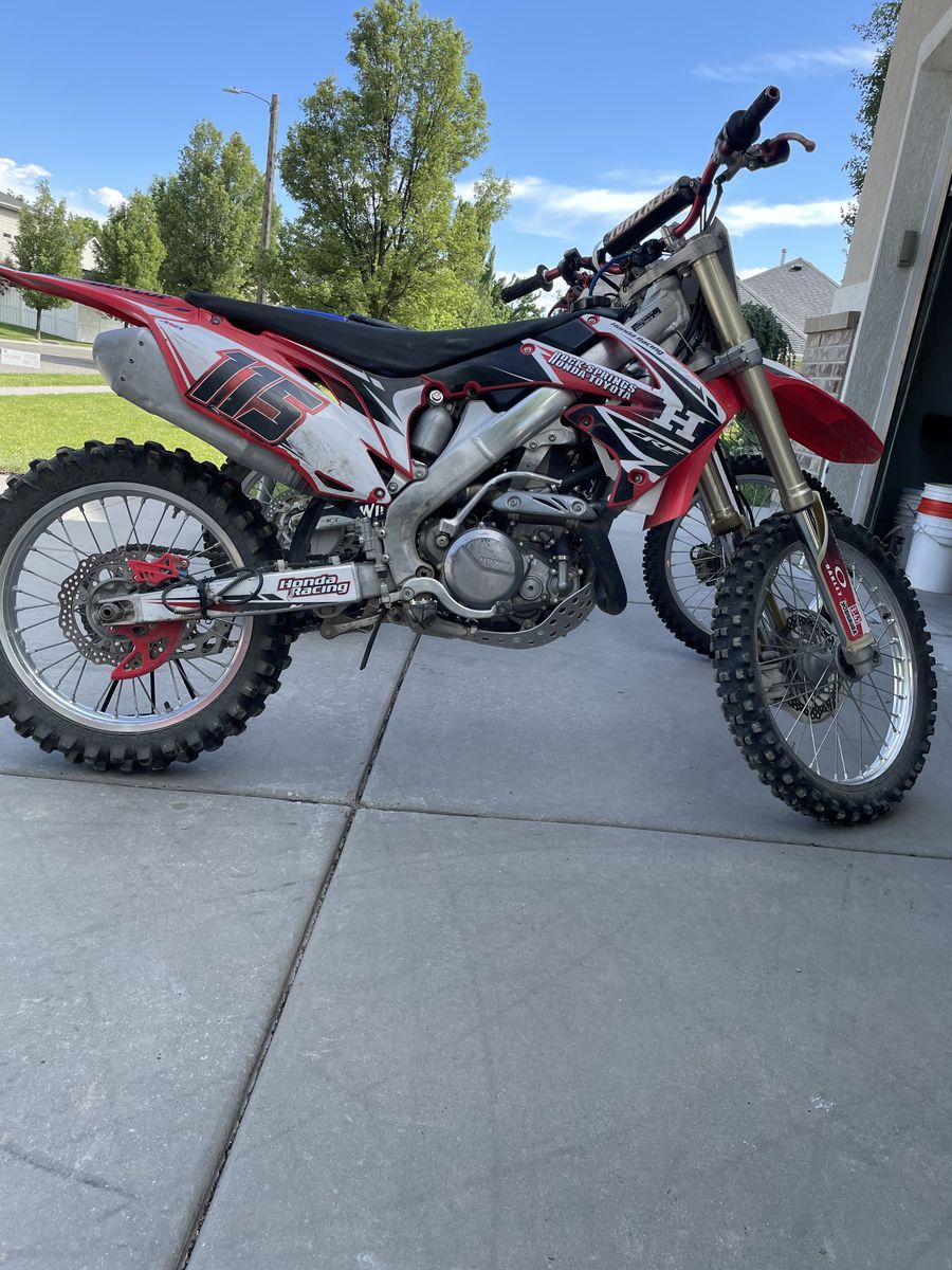 2012 Honda CRF 450R motorcycle