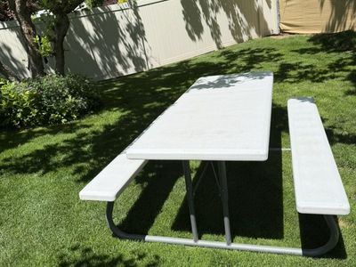 6 ft. Lifetime Picnic Table