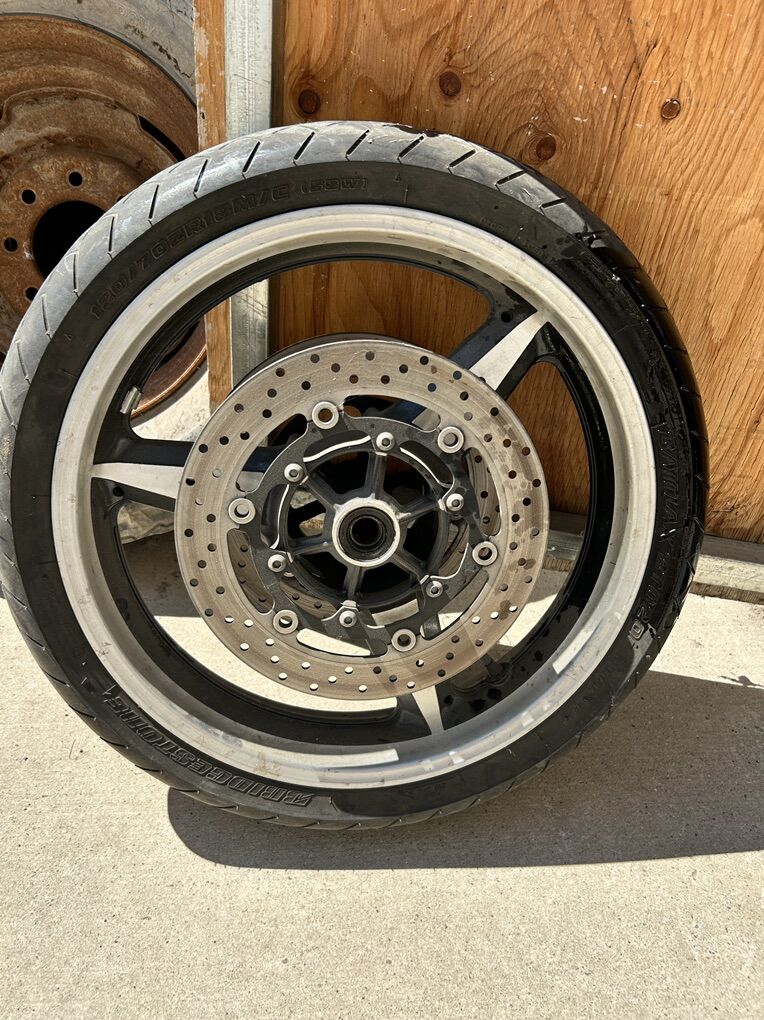 Road Star Warrior 2002 Wheels