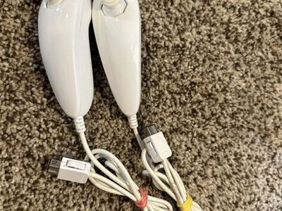 Lot Of 2 Nintendo Wii Nunchuck