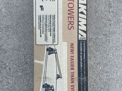 YAKIMA Q Towers for auto roof mount