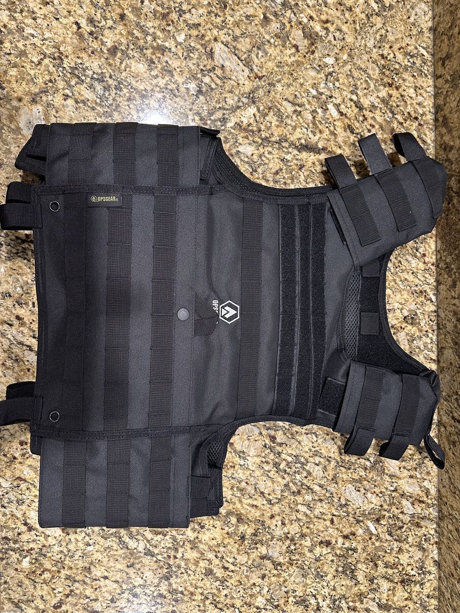 Military Tactical Gear Plate Carrier - Black - Brand New