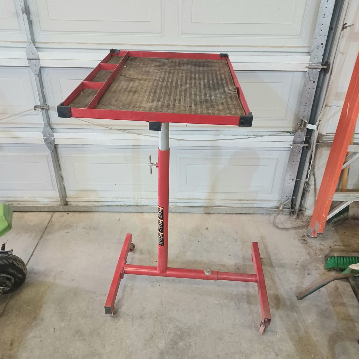 Mechanics table