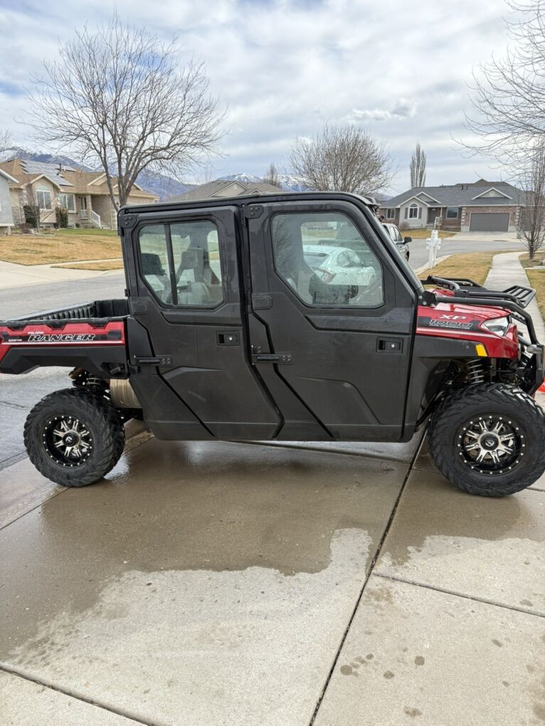 2019 Polaris Ranger Crew XP 1000 with Tracks
