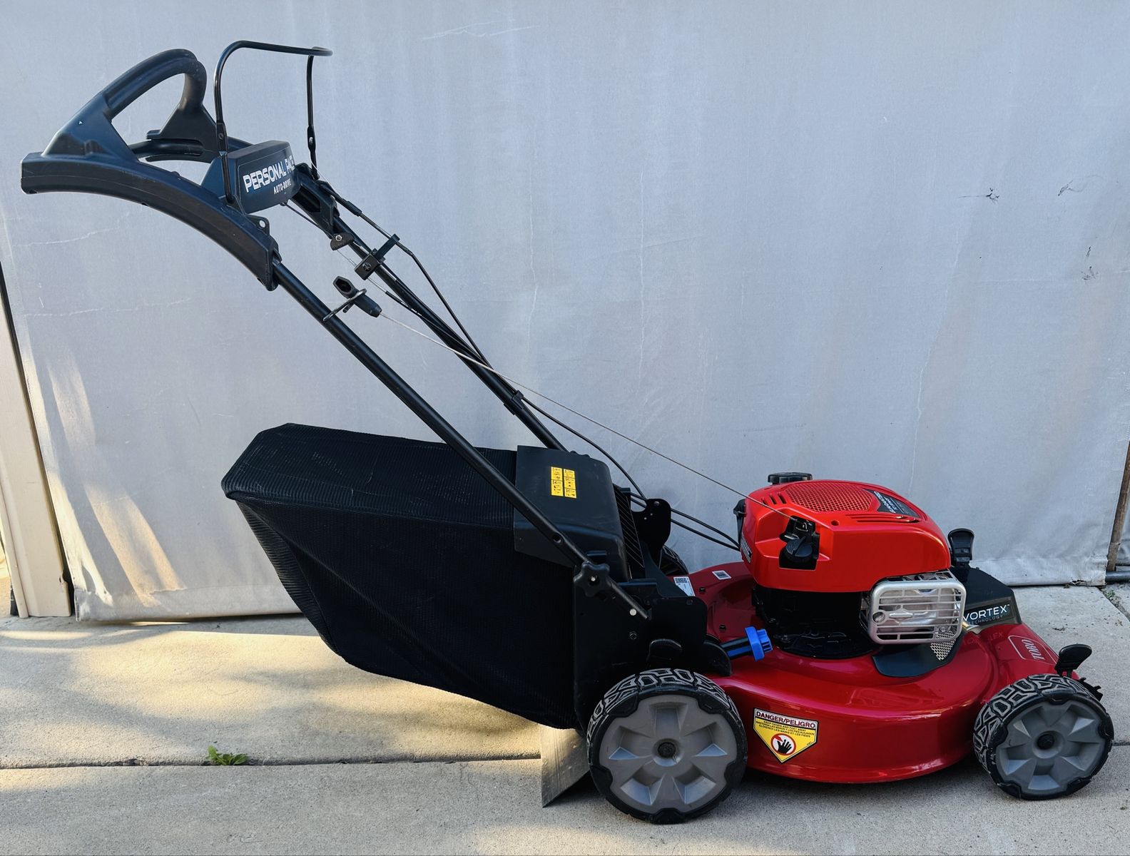Toro’s Recycler 22-inch Gas-Powered Self-Propelled Mower ALL-WHEEL-DRIVE