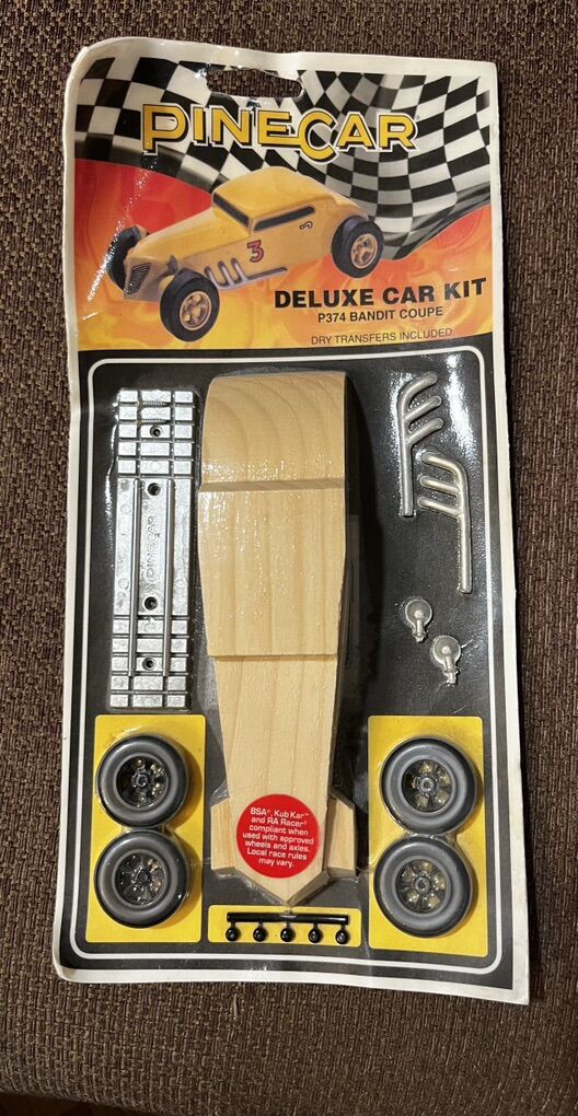 Pinecar Deluxe Model Car Kit P374 Bandit Coupe