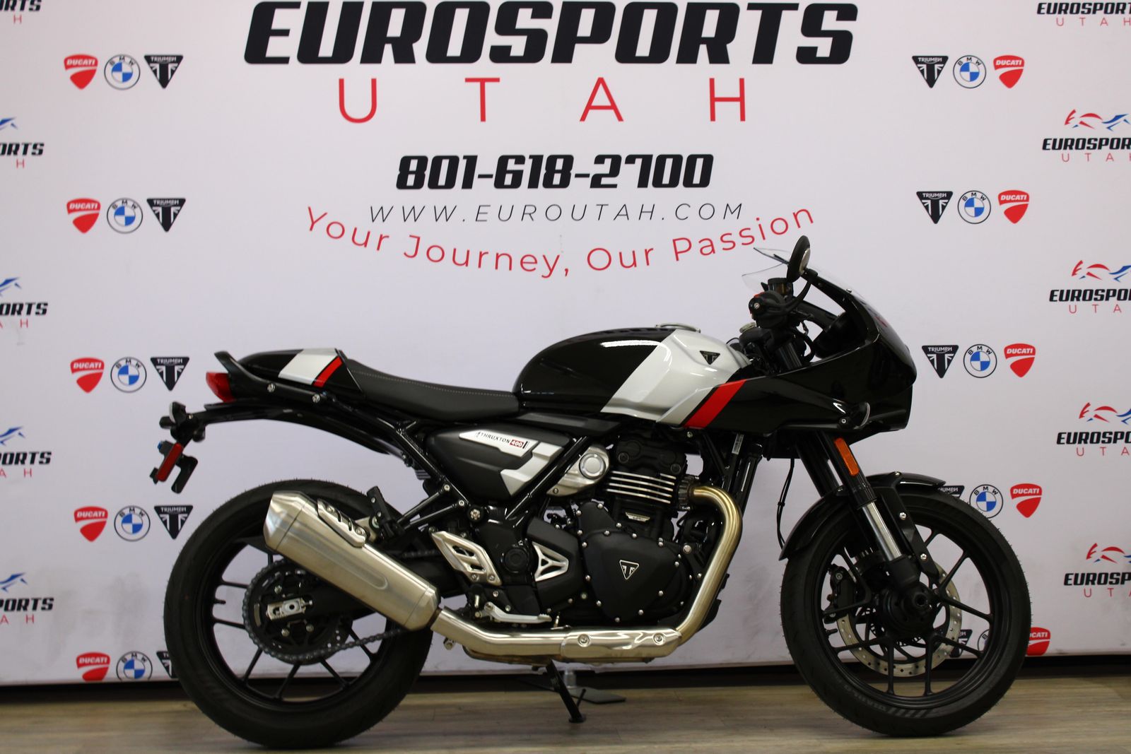 2026 Triumph Thruxton 400