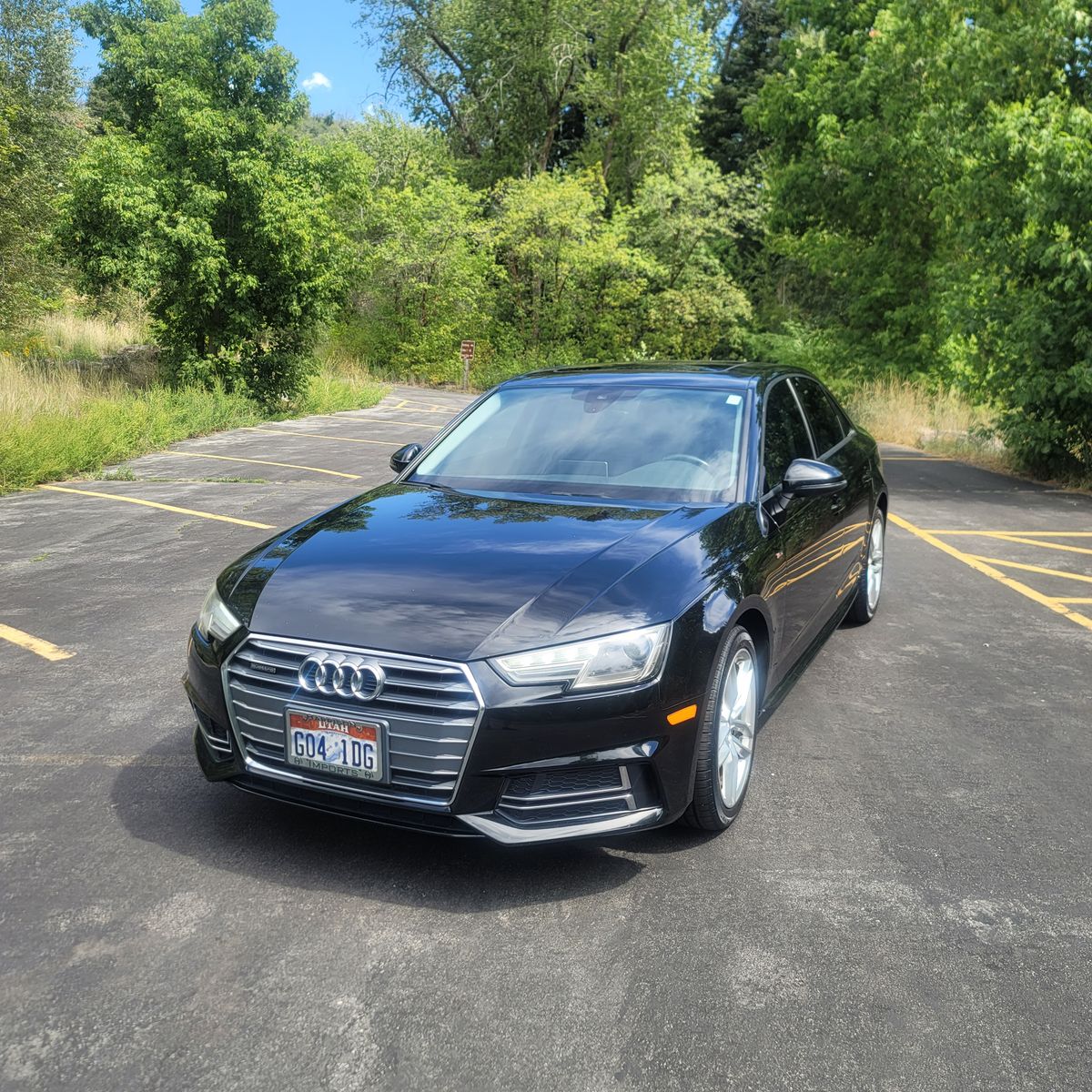 2017 Audi A4 2.0T quattro Premium