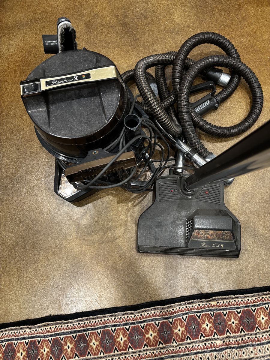 Rainbow SE vacuum