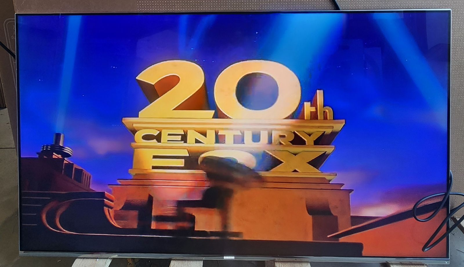 Samsung 49" 4K SUHD LED TV Model #UN49KS8000F - No Remote