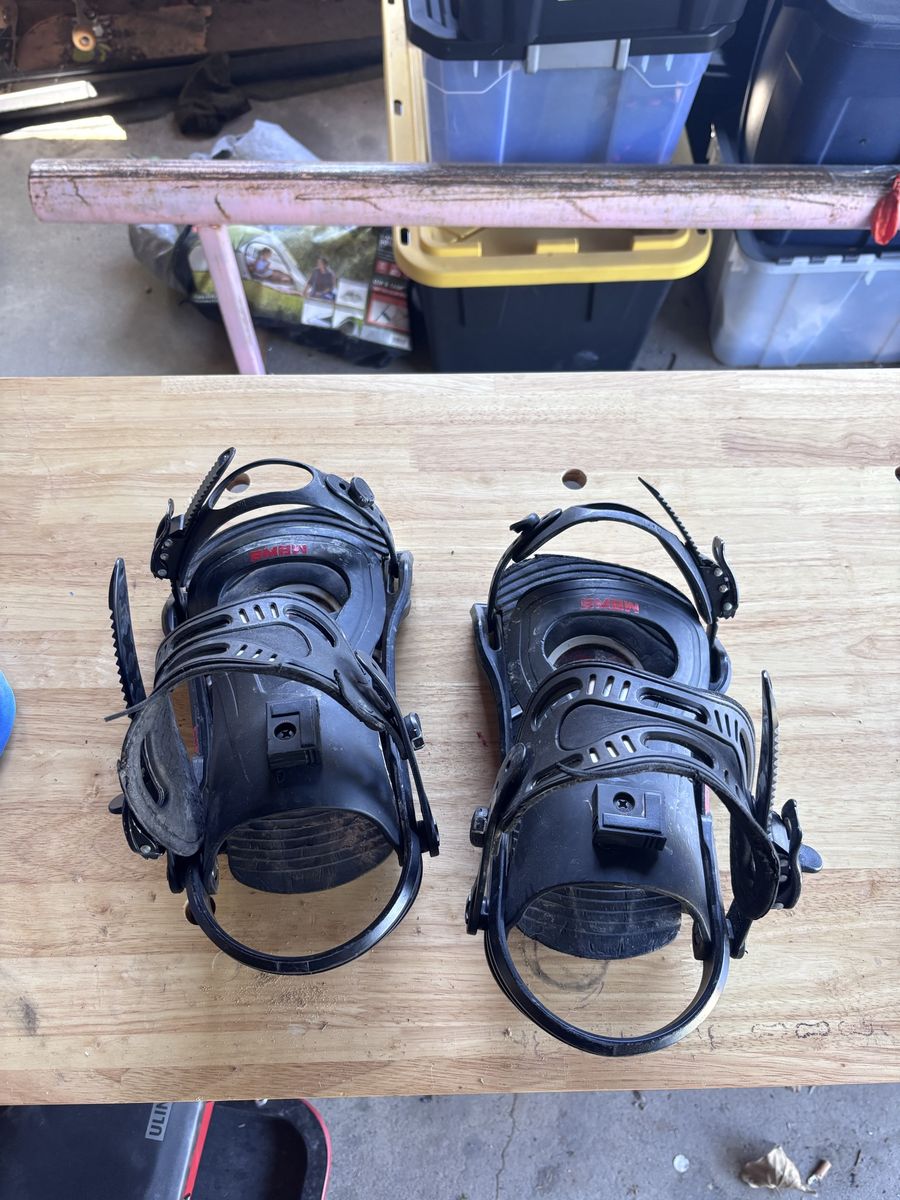 Bent Metal Joint Bindings