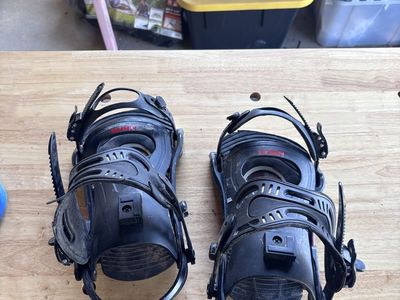 Bent Metal Joint Bindings