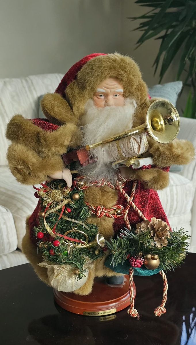 Grandeur Noel Collector's Edition 16" Santa Figure with Trumpet and Box