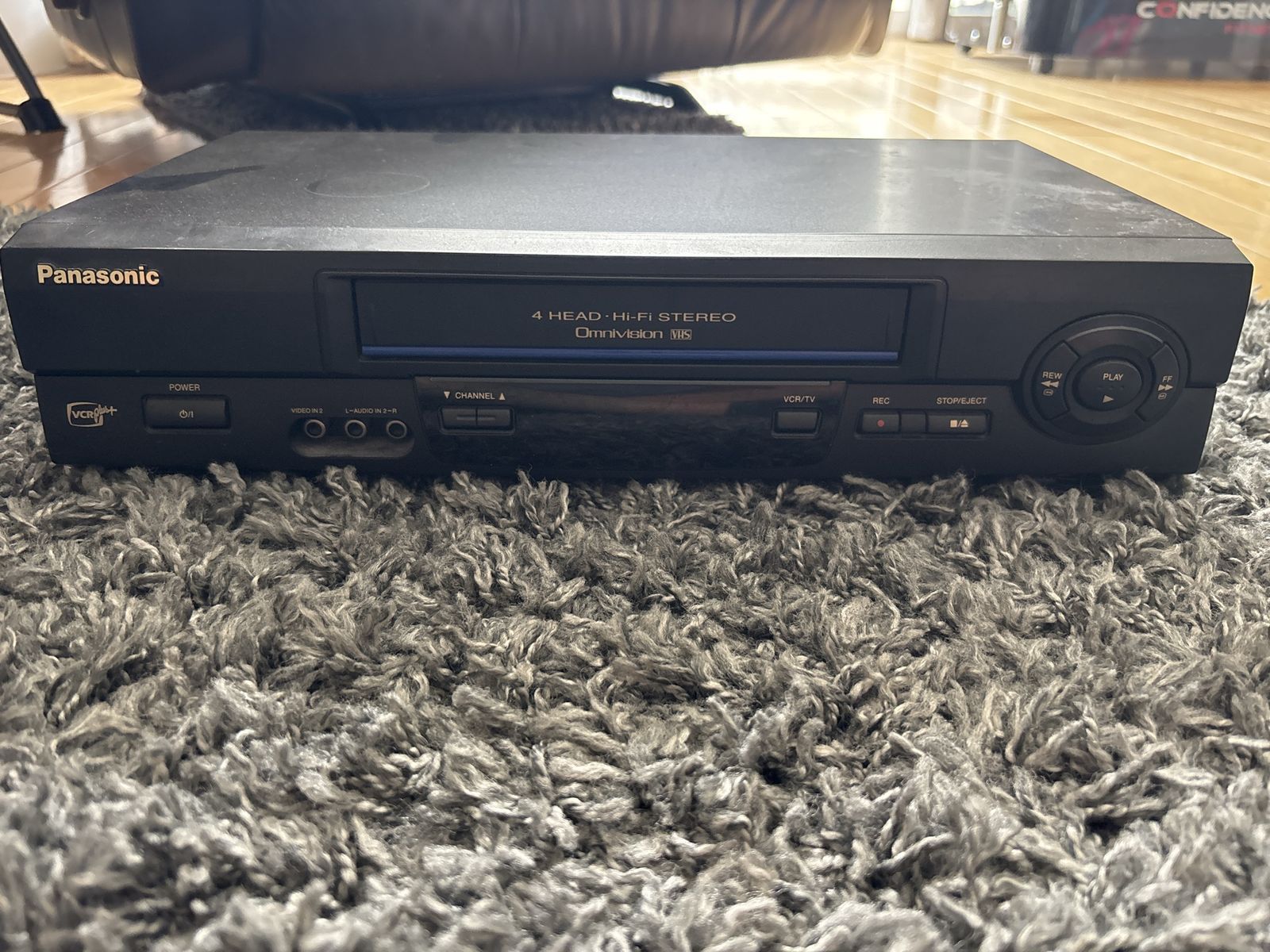 Panasonic Omnivision PV-V4611 4-Head Hi-Fi Stereo VCR VHS Player