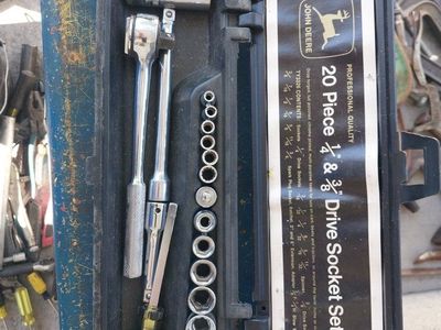 JOHN DEERE socket set