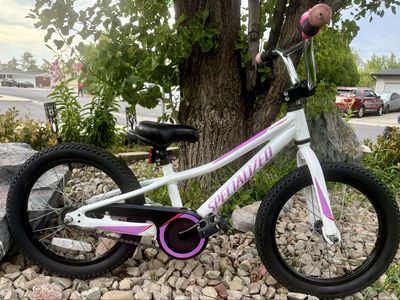 16” Specialized Riprock bike in excellent condition