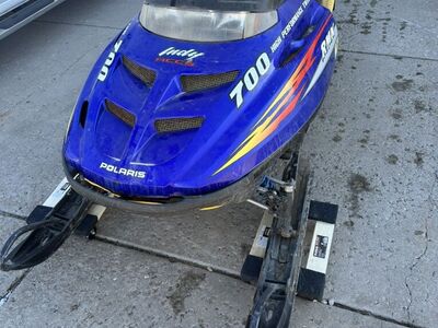 2000 Polaris Rmk 700